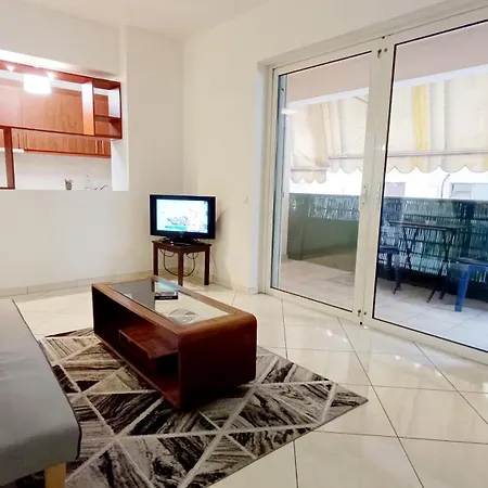 Apartment Large 2-bedroom