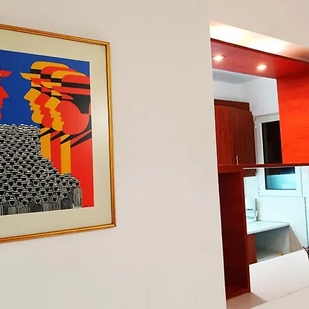 Large 2-bedroom * Athens